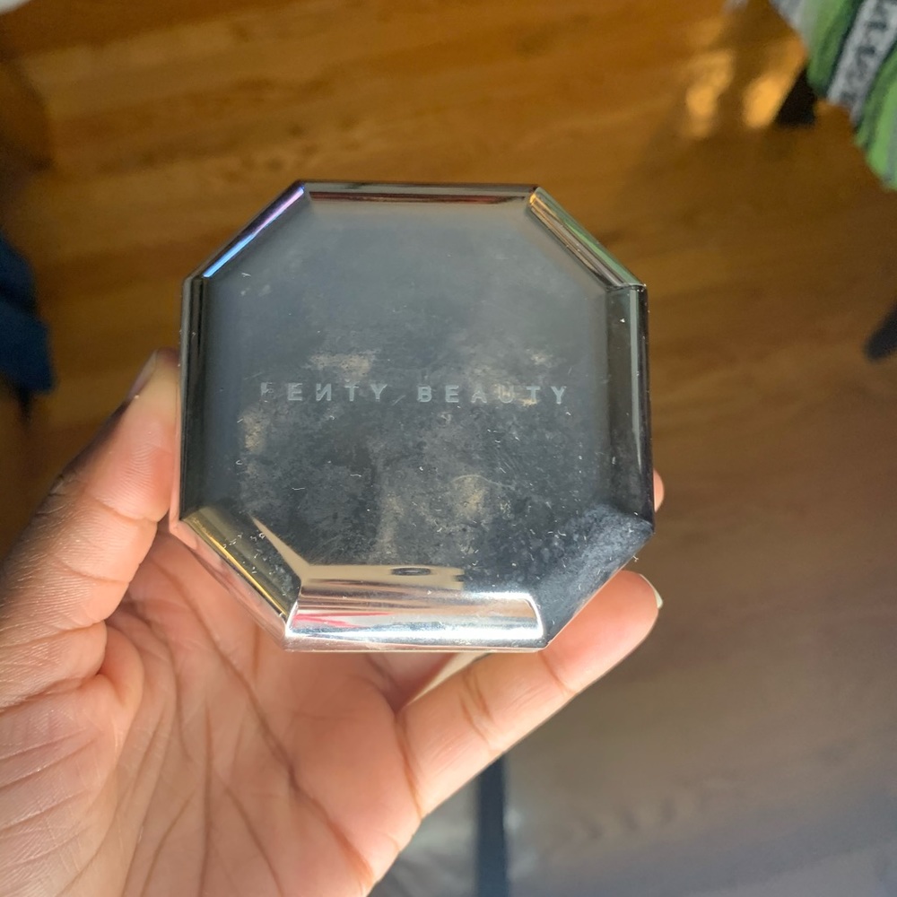 Fenty Beauty Loose Setting Powder